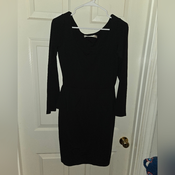 Susana Monaco Dresses & Skirts - FINAL PRICE!! Susana Monaco Classic Black Long Sleeve Dress